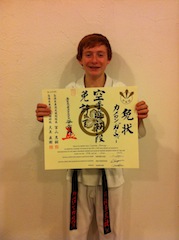 Karate club de Saint Maur - Cameron Ceinture Noire 1er Dan